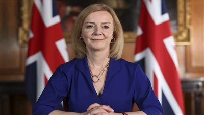 تراس تأمر بخفض الوكالات الحكومية لكبح جماح الإنفاق في بريطانيا