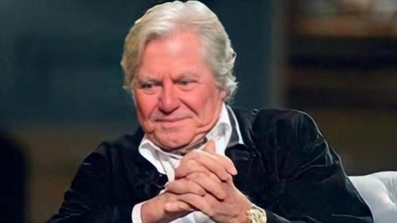 الفنان حسين فهمى