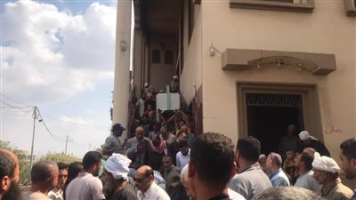 بالصور.. تشييع جثمان التلميذة 