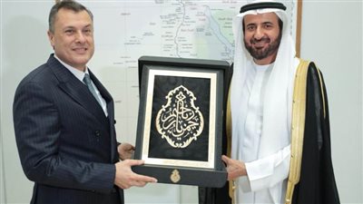 عيسى يستقبل وزير الحج والعمرة السعودي