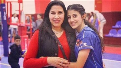 هناء حمزة: الأهلي زوّر عقد ابنتي.. ودائمًا لا يفوز إلا بالظُلم أو البلطجة