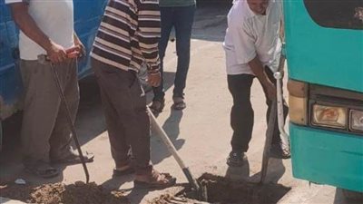 تطهير غرف تصريف الأمطار بالعريش