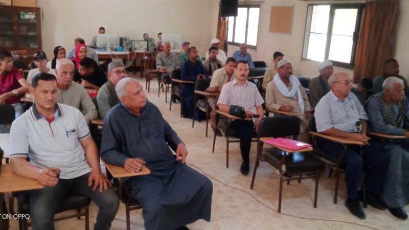 ندوات توعية للمزارعين