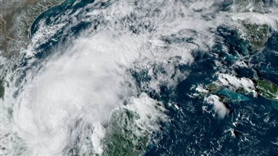 العاصفة الاستوائية 