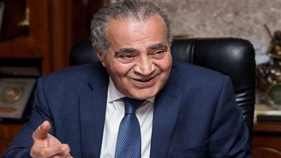 وزير التموين: تنسيق مع البنك المركزي لتوفير الاعتمادات المالية اللازمة لمستوردي القمح الحر 