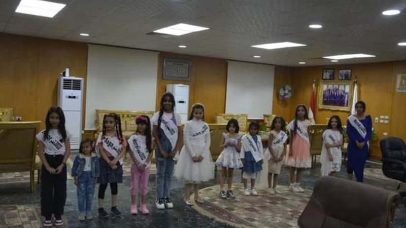 محافظ الوادى يكرم