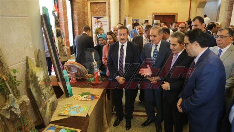 جولة المحافظ