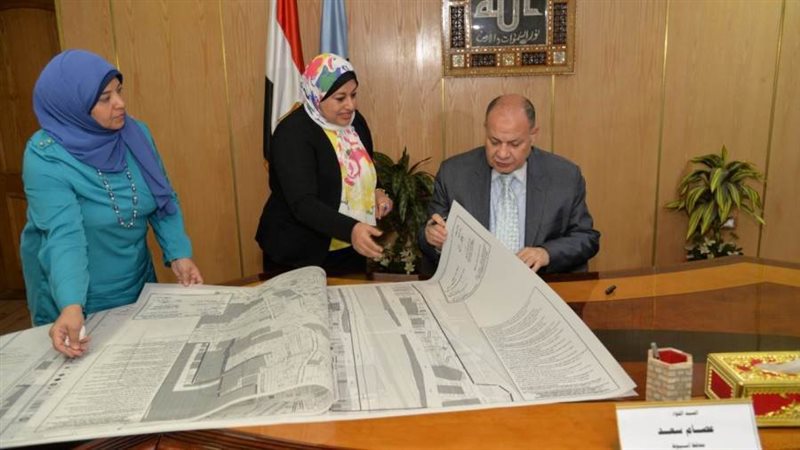 محافظ أسيوط يعتمد