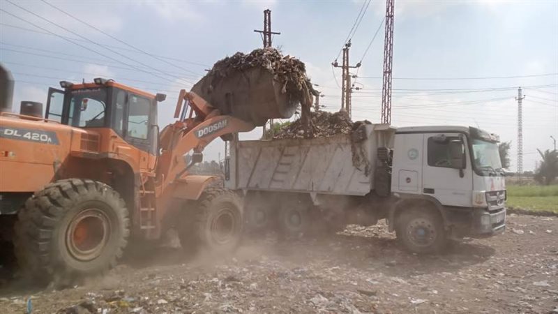 رفع تراكمات القمامة