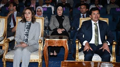 وزيرا الرياضة والثقافة يشهدان افتتاح بطولة العالم لرماية المسدس والبندقية