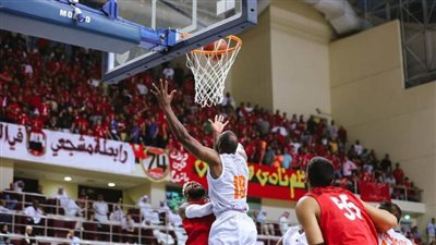 الأهلي يهزم كاظمة الكويتي ويتأهل لنهائي البطولة العربية لكرة السلة