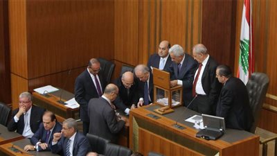 برلمانيان لبنانيان يصفان فشل مجلس النواب في انتخاب رئيس للبلاد بـ