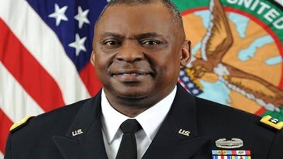 وزير الدفاع الأمريكي يلتقي نظيريه السويدي والفنلندي