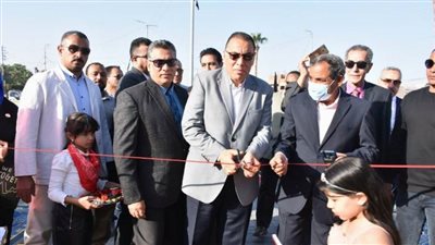 محافظ الشرقية يفتتح مدخل مدينة منيا القمح بعد الانتهاء من تطويره