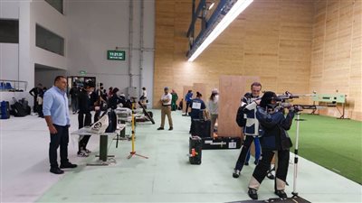 اليوم.. منافسات شرسة في بطولة العالم لرماية المسدس والبندقية بميادين مصر الدولية