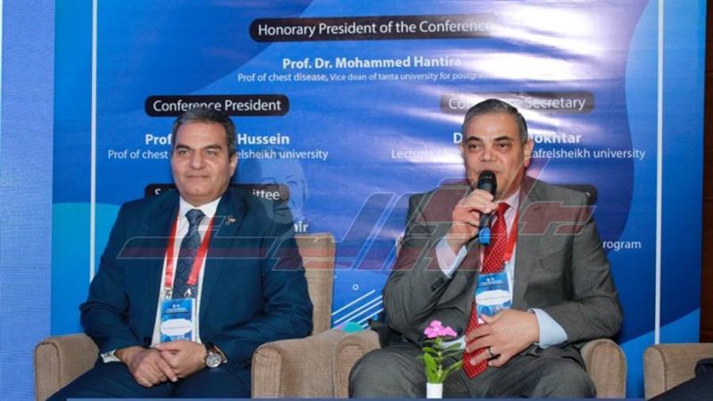 خلال المؤتمر