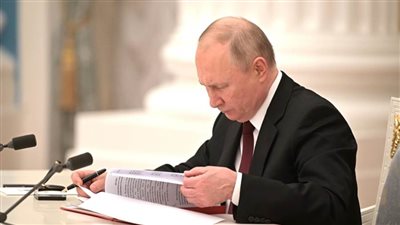 بوتين يقرر التنازل عن التدابير الروسية المضادة لعقوبات الولايات المتحدة ودول أوروبا