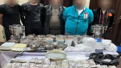 ضبط تشكيل عصابي بكيلو شابو وربع كيلو هيروين وحشيش وسلاح بسوهاج 