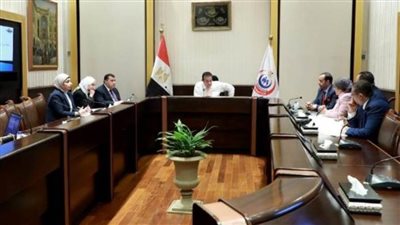 وزير الصحة يناقش الخطة التنفيذية لأمانة المراكز الطبية المتخصصة