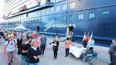 ميناء الإسكندرية يستقبل أكثر من 2200 سائح على متن السفينة السياحية MEIN SCHIFF.6