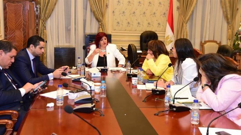 لجنة السياحة والطيران