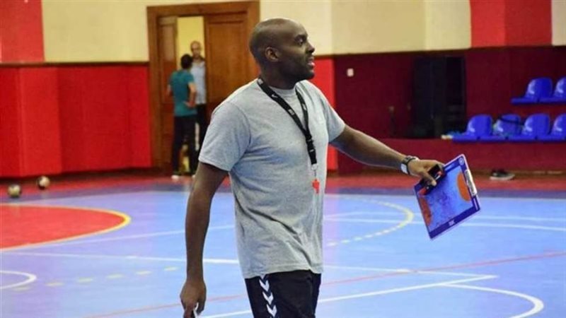 الإسباني ديفيد ديفيز