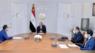 الرئيس السيسي يتابع مخطط وزارة التجارة والصناعة لزيادة الاستثمارات الصناعية