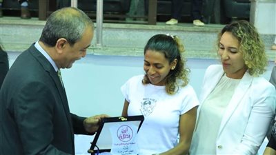 رئيسة المجلس القومي للمرأة تشيد باحتفالية 