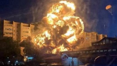 مقتل 13 شخصا على الأقل في تحطم طائرة حربية روسية بمبنى سكني قرب الحدود الأوكرانية