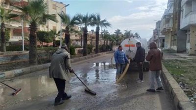 حملة نظافة واستكمال أعمال تطهير غرف تصريف الأمطار في العريش