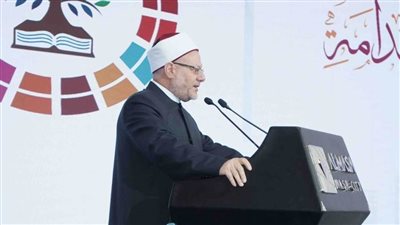 مفتي الجمهورية: المؤتمر يشيد بمسيرة التنمية الشاملة والمستدامة التي تشهدها مصر بقيادة الرئيس السيسي