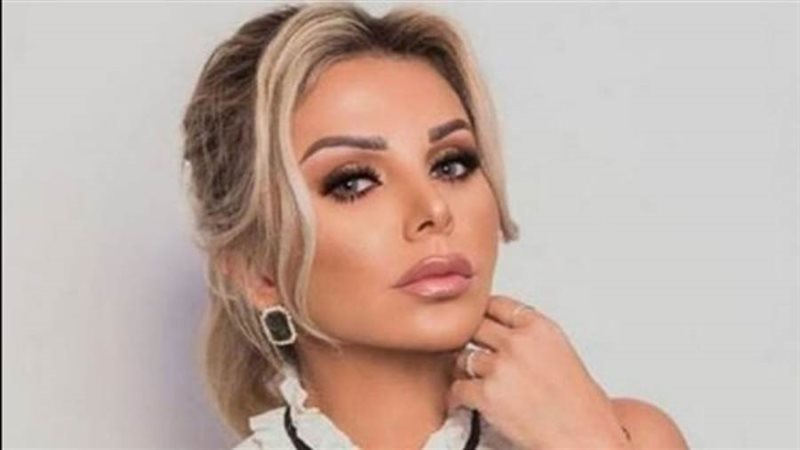 الفنانة رزان مغربي