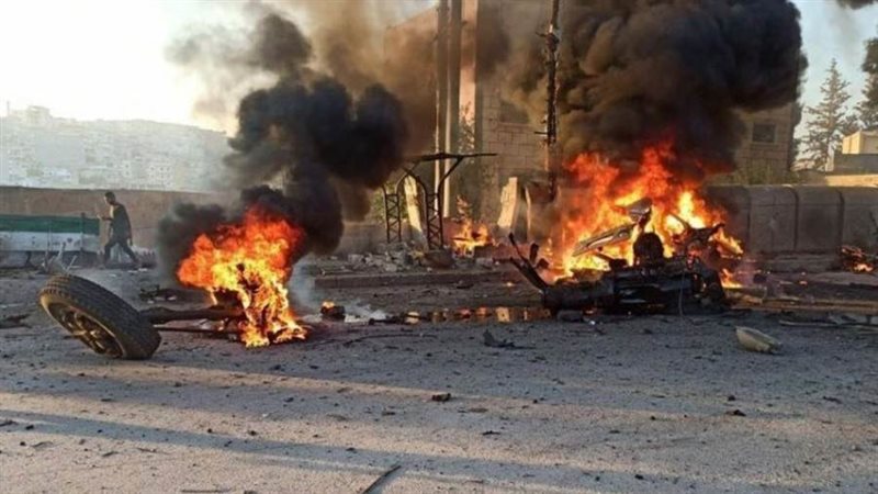 مقتل وإصابة 26 شخصا