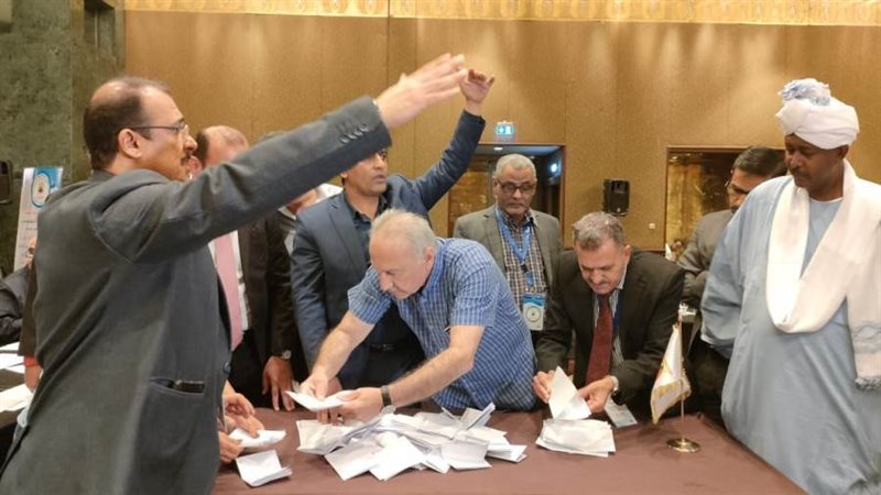 بدء فرز انتخابات