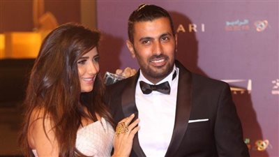 محمد سامي: مراتي تلبس اللي عايزاه.. وبماذا نصحه عمرو دياب؟