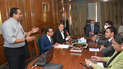 محافظ القليوبية يبحث إنشاء بوابات مداخل المدن 