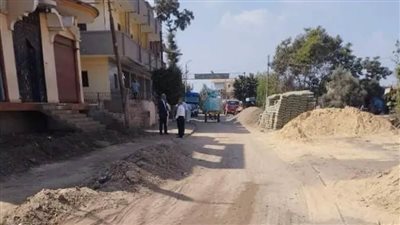 رصف طريق ترعة سنجها بكفر صقر بتكلفة 14 مليونًا 