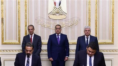 مدبولي يشهد مراسم اتفاقية تعاون بشأن عمليات قوقعة الأذن الإلكترونية للأطفال وغير القادرين