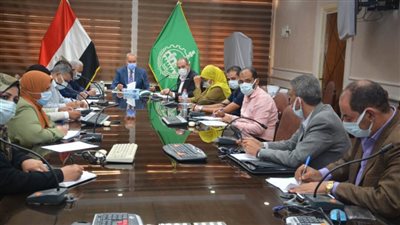 محافظ القليوبية يبحث نسب تنفيذ مشروعات 