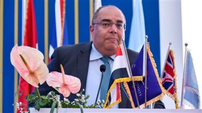 رائد المناخ للرئاسة المصرية يشهد نموذج الجامعة البريطانية في مصر لمحاكاة COP27