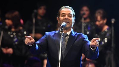مدحت صالح نجم أولى ليالي مهرجان الموسيقى العربية بأوبرا الإسكندرية