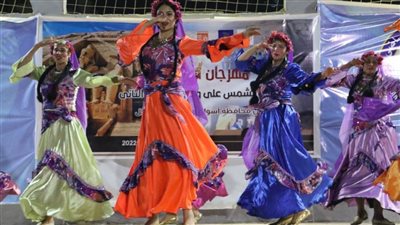 كفر الشيخ للفنون الشعبية تشعل حماس جمهور نادي أسوان بمهرجان تعامد الشمس