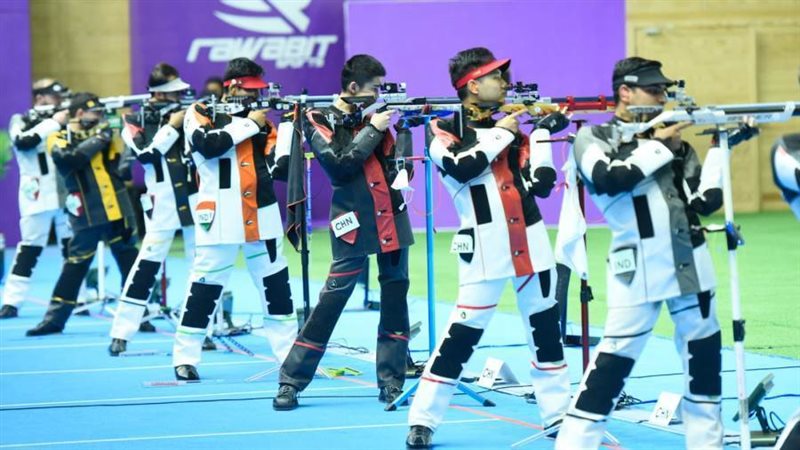 أبطال العالم في المسدس