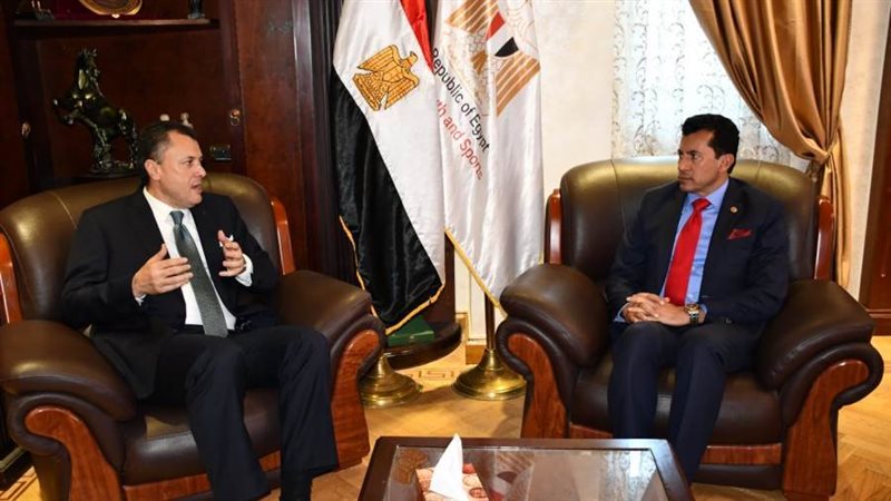 وزيرا السياحة والرياضة