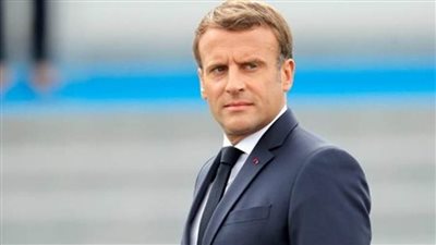 استطلاع رأي يظهر تراجع شعبية إيمانويل ماكرون ورئيسة حكومته