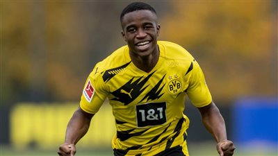 ليفربول يستهدف نجمي بوروسيا دورتموند لتعزيز صفوفه
