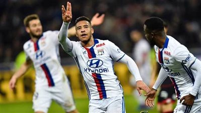 ليون يفوز على مونبلييه 2ـ1 في الدوري الفرنسي