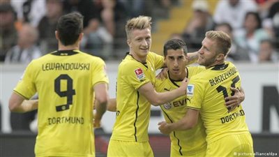 آينتراخت فرانكفورت يفوز على بوروسيا مونشجلادباخ 3ـ1 في الدوري الألماني