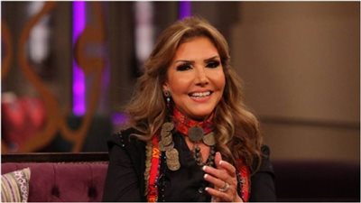 نادية مصطفى: فخورة بوجود هاني شاكر في حياتي