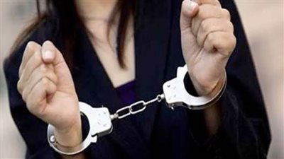 حبس المتهمة بتعذيب نجلها لإجباره على التسول بالدقهلية 4 أيام